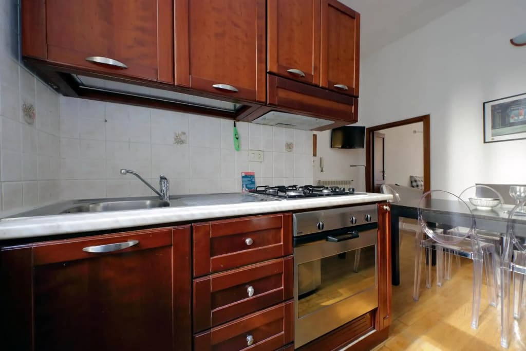 Vatican Spacious Modì Apartment - photo 10