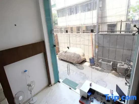 Hotel A10 International - photo 2