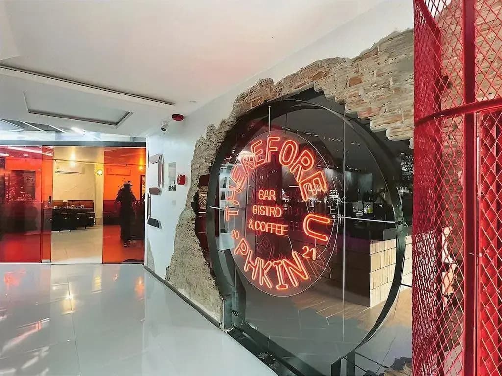 U42 Hotel Bangkok - photo 2