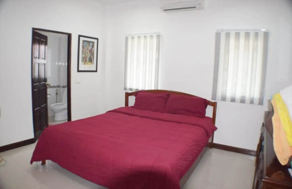 Luxury 5 Bed 5 Bath Villa - photo 3