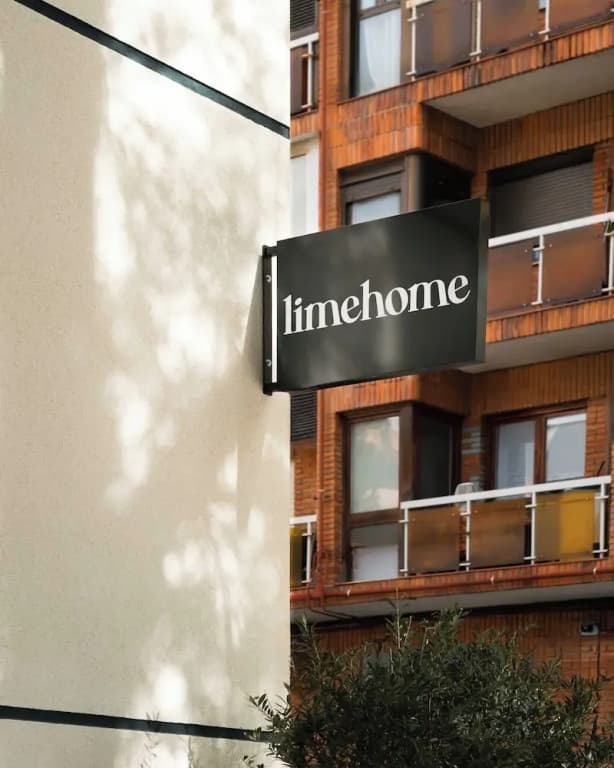 Limehome Madrid Calle de Bolivia - photo 32
