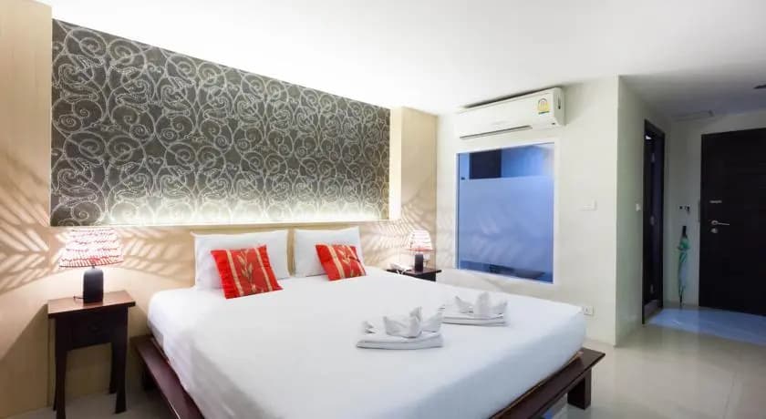 The Banana Leaf Hotel - photo 5