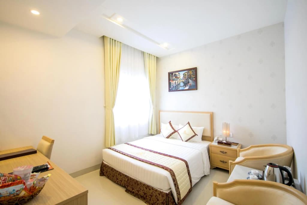 Le Saigon Hotel - photo 25