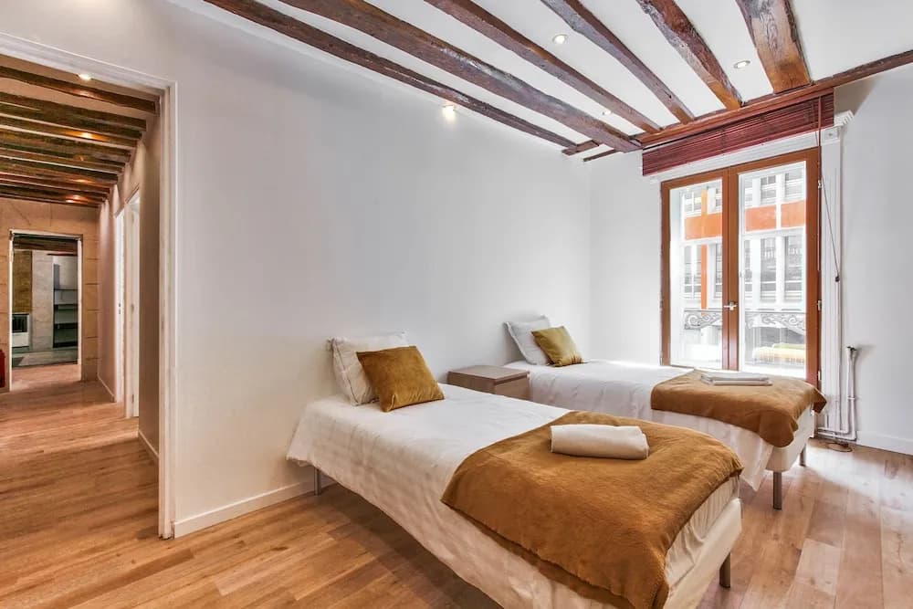 43 - Spacious Parisian Flat of Grands Boulevards - photo 3