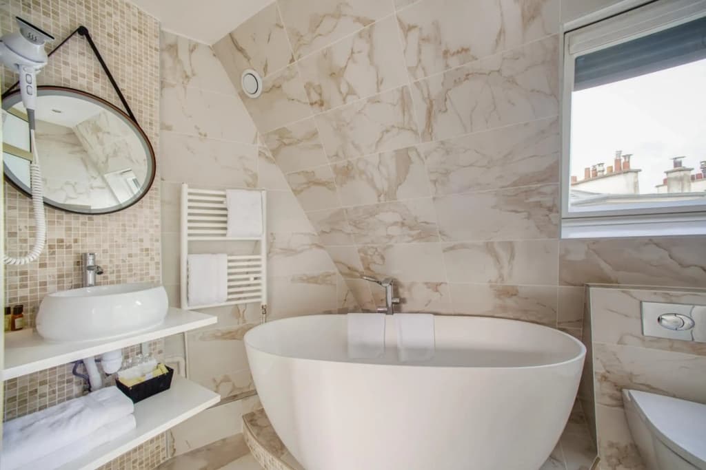 Queens Boutique Hotel - photo 9