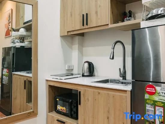 Big Group/ Modern Apt/Big Balcony/4Br - photo 1