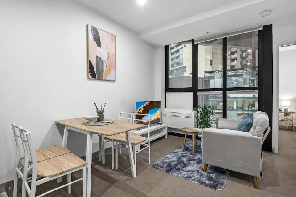 Elevated 1-bed Retreat Near Crown - photo 5