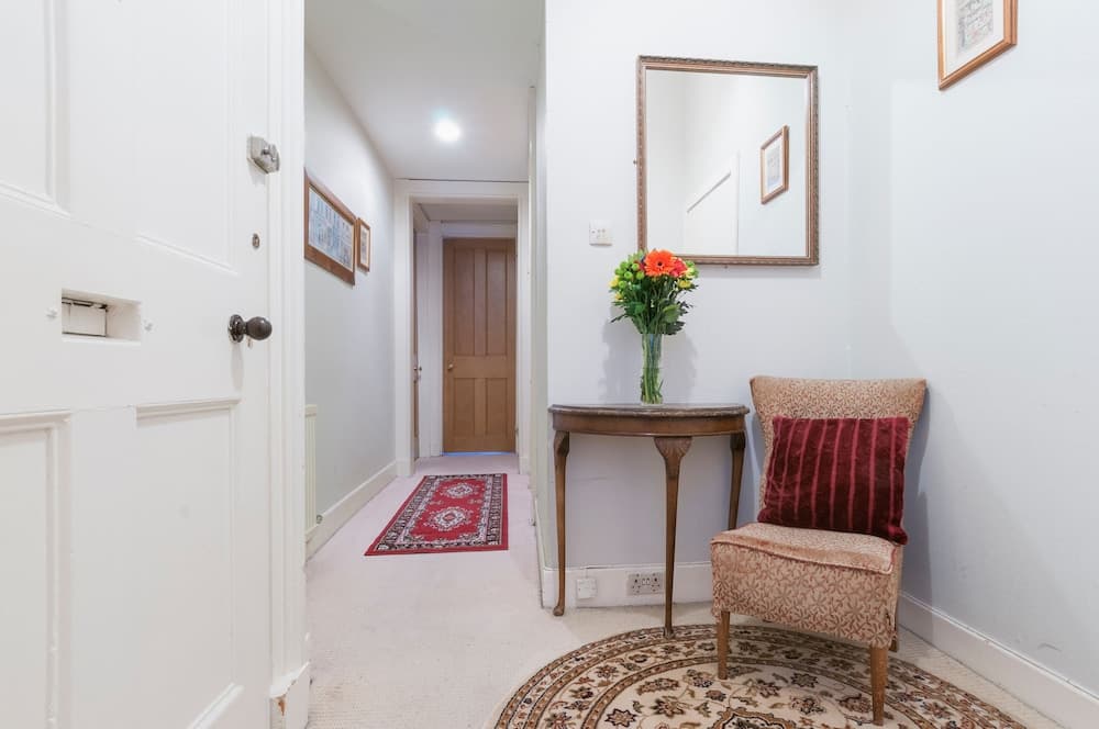 Gloucester Place Georgian Apartment - photo 8