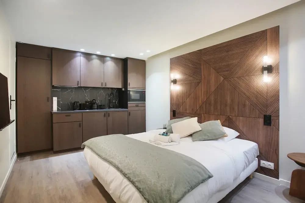 Modern Suite Center of Paris Montmartre - photo 4