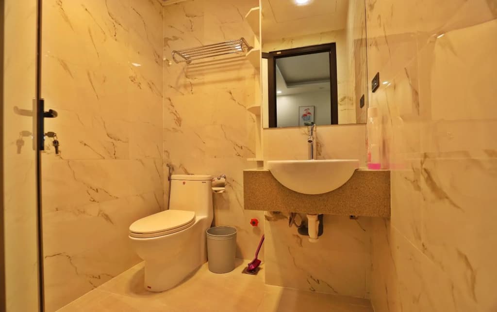 LUCK APART 05 - Tay Ho Hanoi Apartment - photo 7