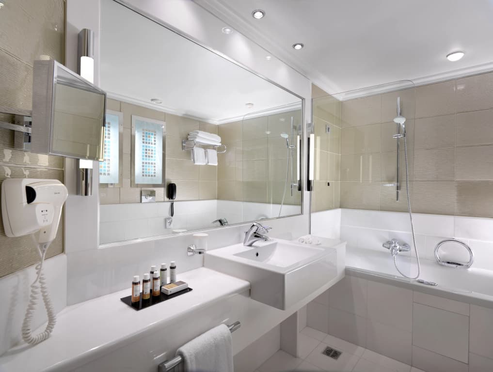 Crowne Plaza Athens City Centre by IHG - photo 9