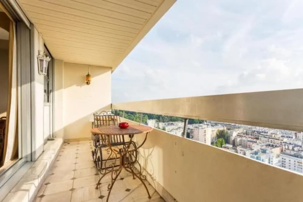 Luxurious Apartment With its Magnificent View - photo 5