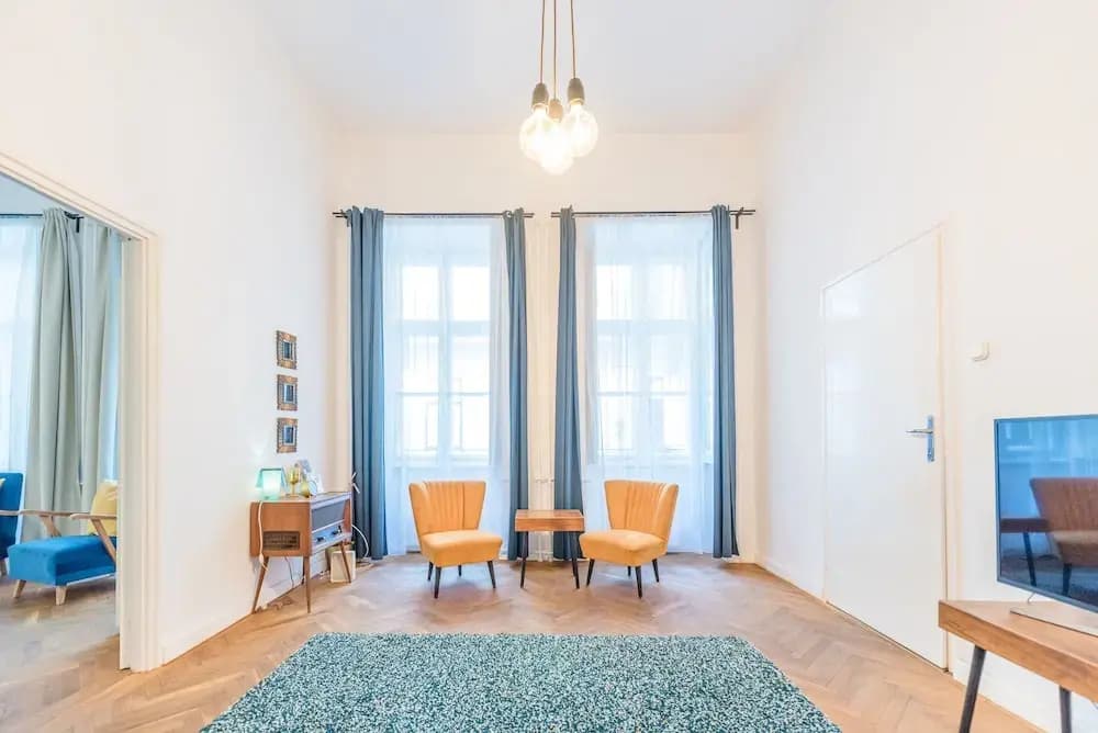 Oasis Apartments - Liberty Square - photo 3