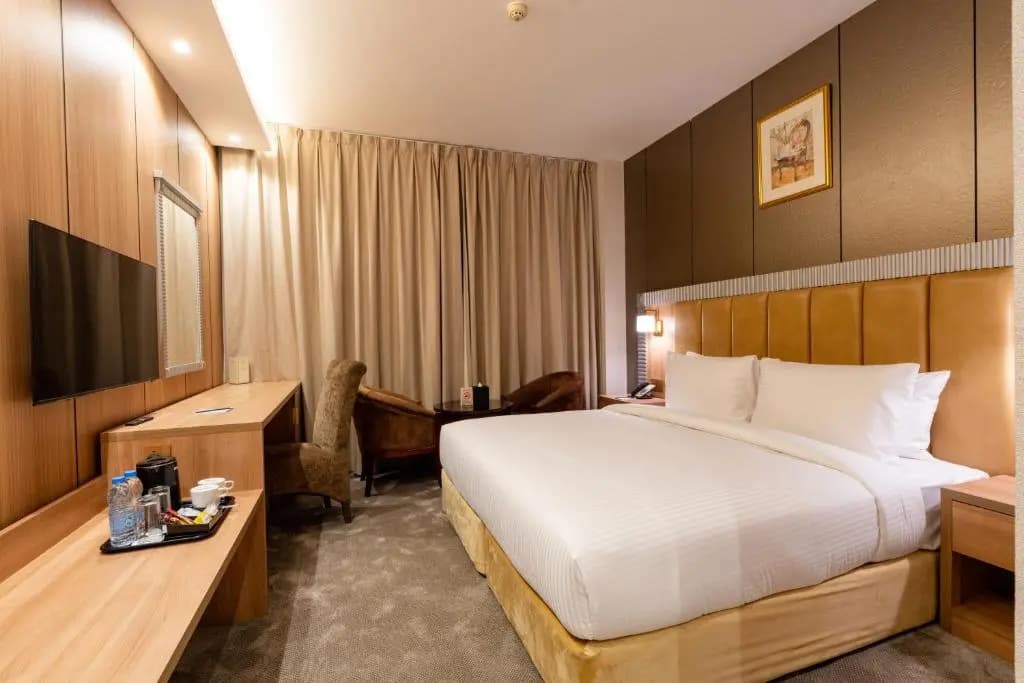 Luxe Grand Hotel Apartments - photo 46