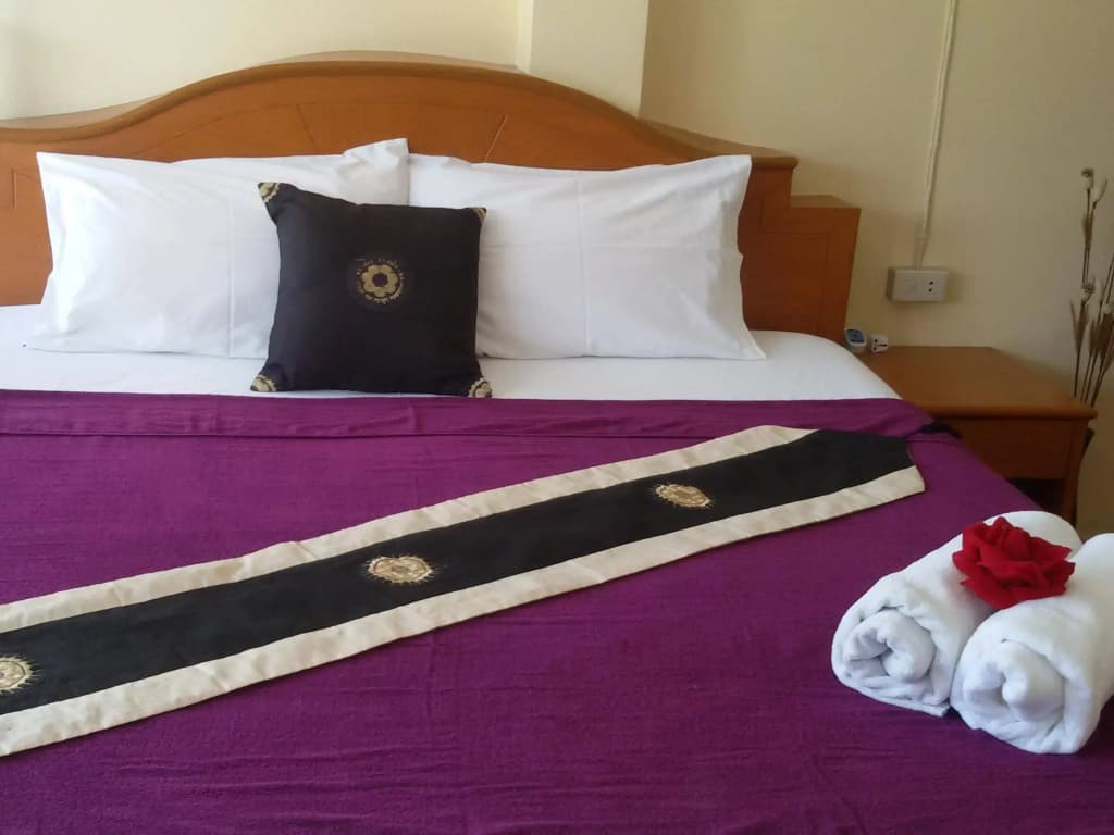 Patong Rose Guesthouse - photo 2