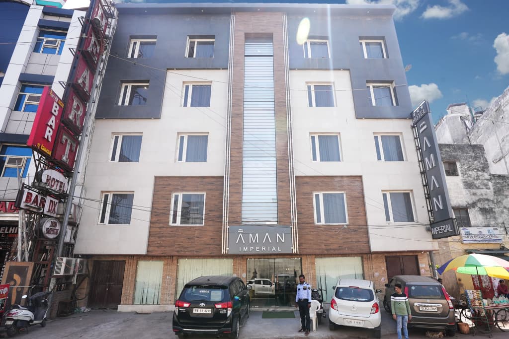Hotel Aman Imperial - photo 1