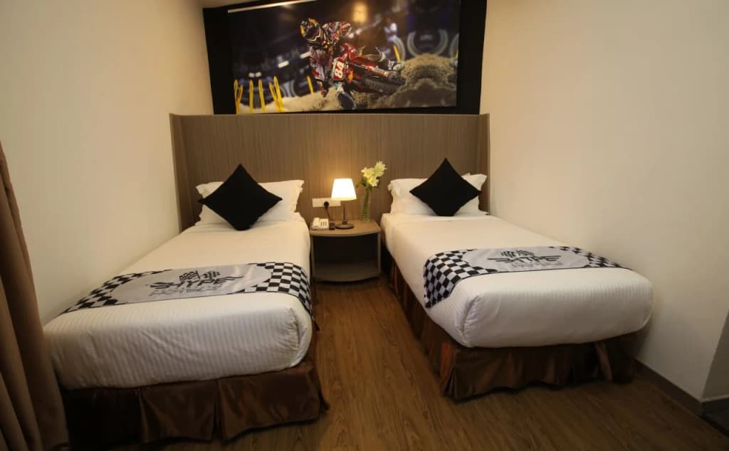 Hype Motorsports Hotel, Kuala Lumpur International Airport - photo 6