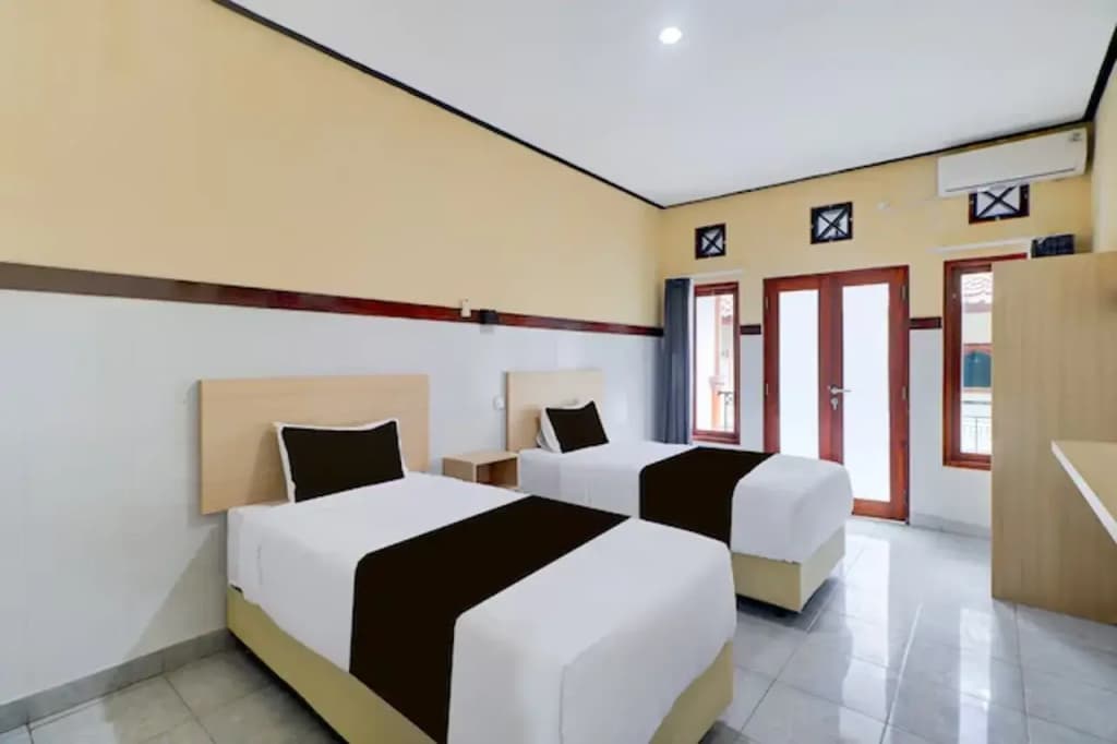 Sayang Maha Mertha Hotel - photo 36