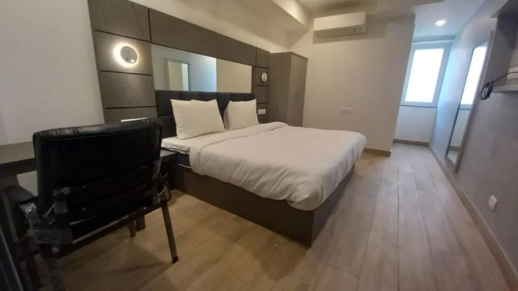Hotel Royal Saffron By Majesta Stays - photo 4