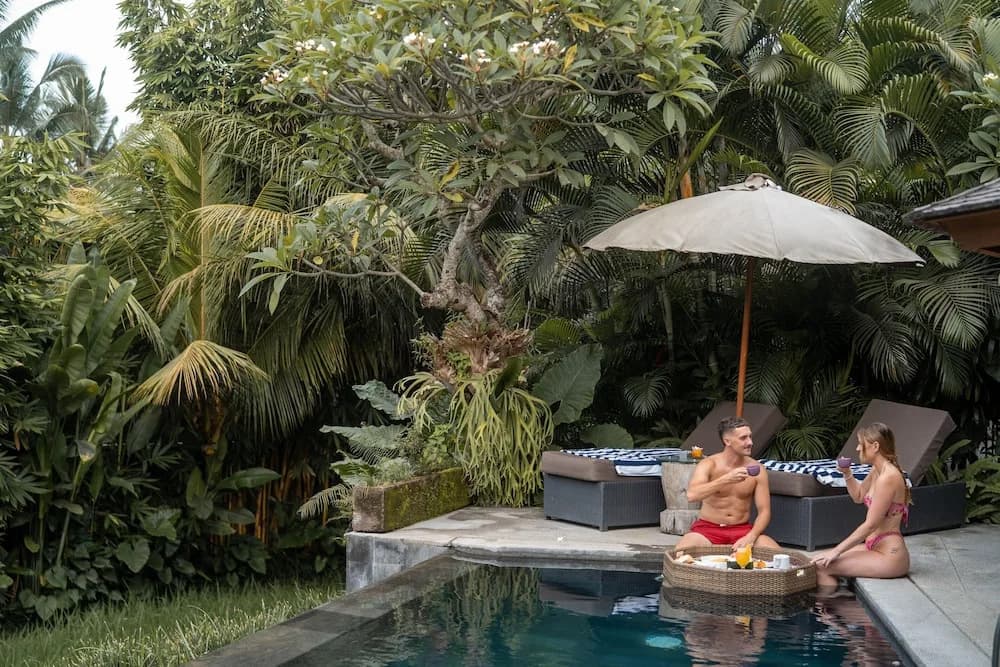 The Sender Pool Suite - photo 11