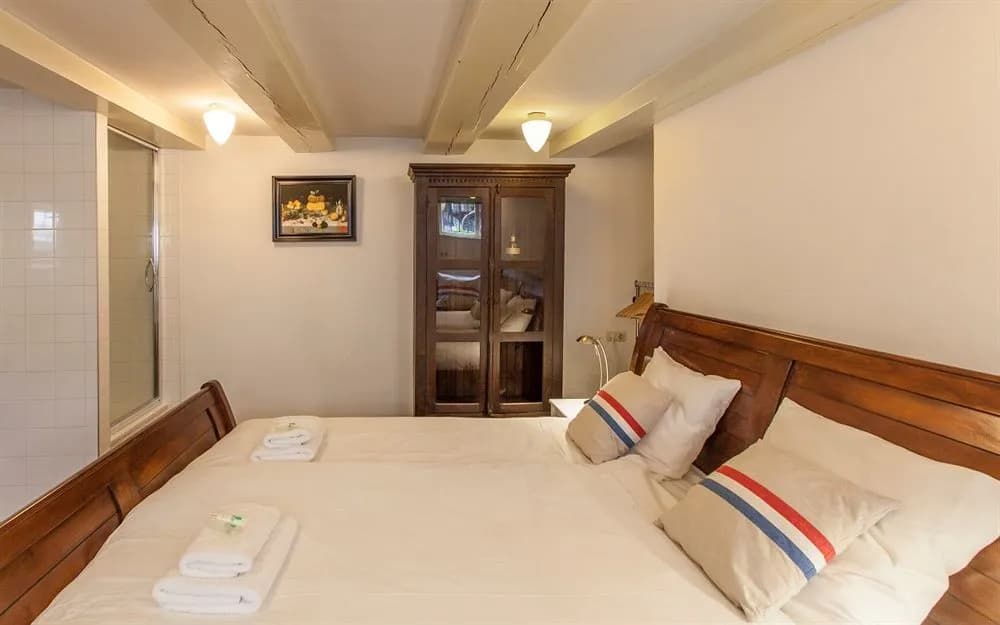 Old Masters Apartment - photo 4