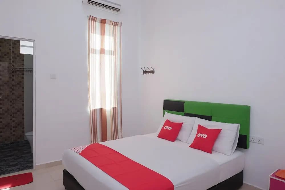 OYO 90005 DC Villa Guest House - photo 7