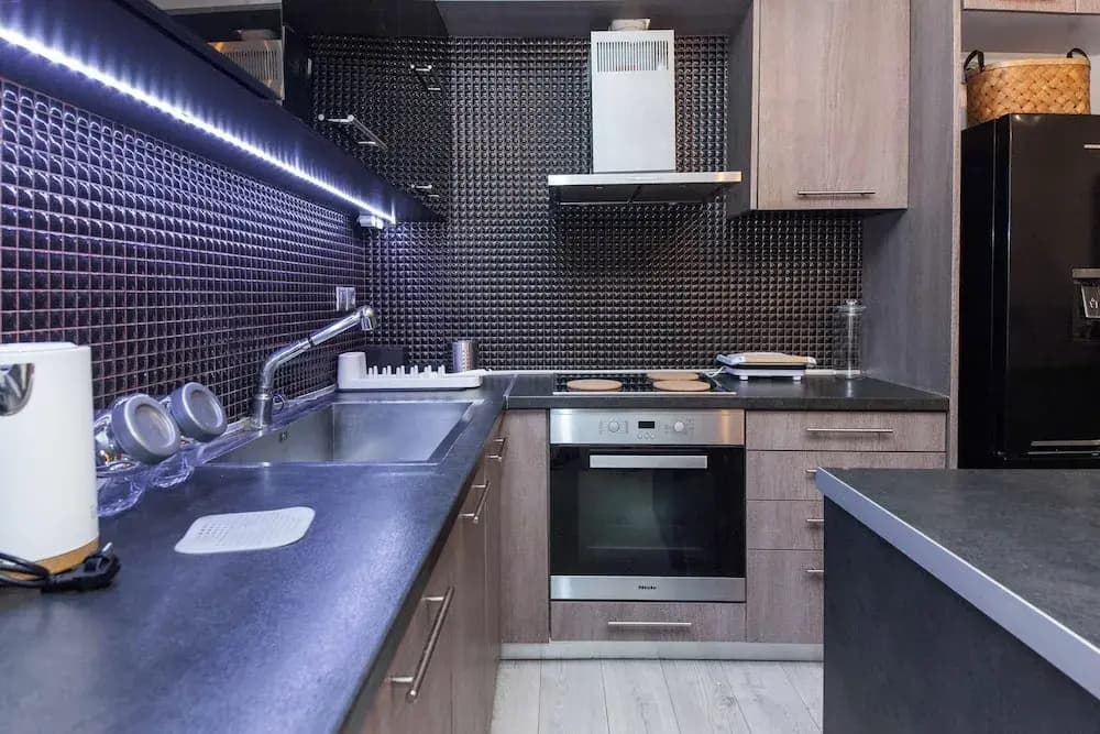 Luxurious 3 Bd Modern Apt in Dafni - photo 16