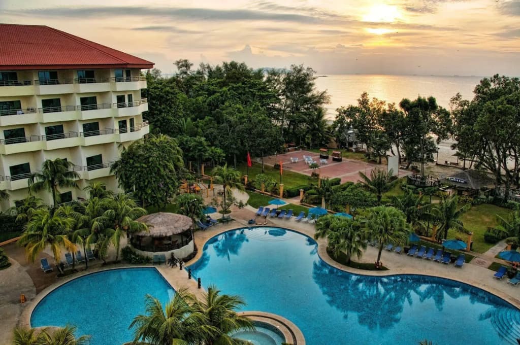 Swiss-Grand Beach Resort Kuantan - photo 16