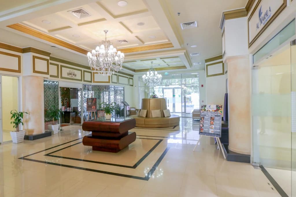 BM Acacia Hotel and Apartments - photo 2