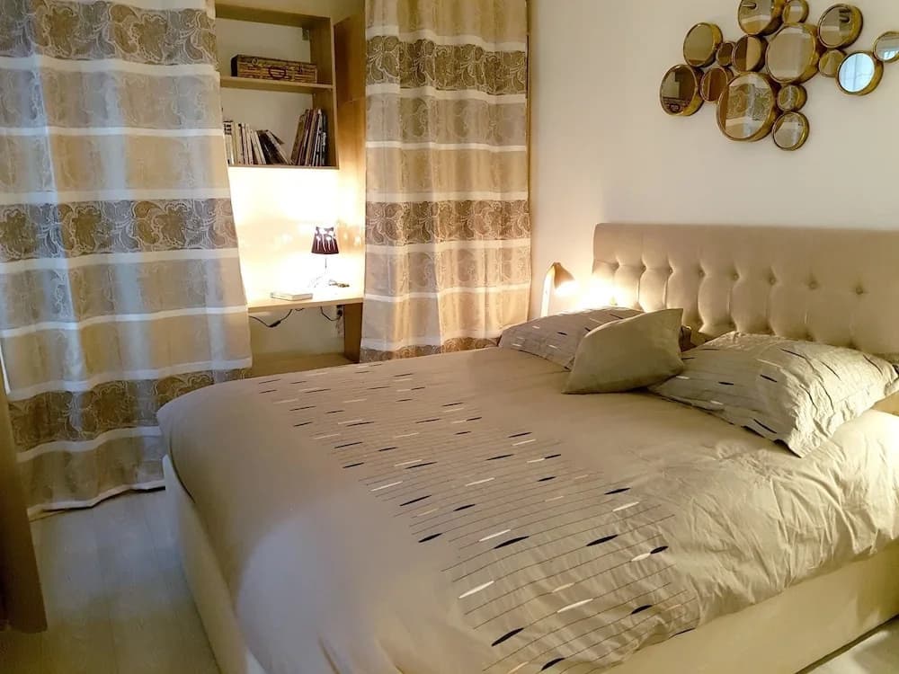 Apartment With one Bedroom in Paris, With Wifi - photo 3