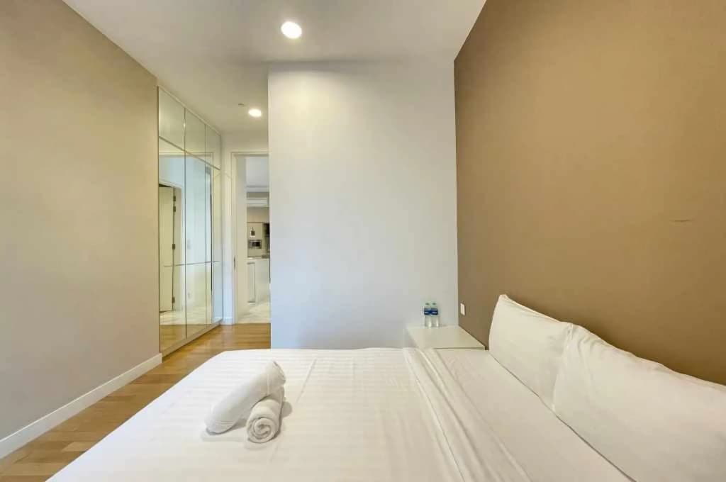 #23 Sky Pool Klcc 2Bedroom [Super Host] Book =) - photo 8