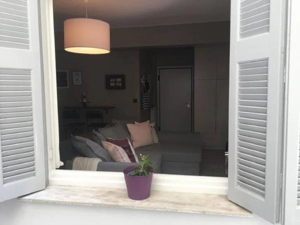 Cozy smart apt with courtyard in Koukaki - photo 8