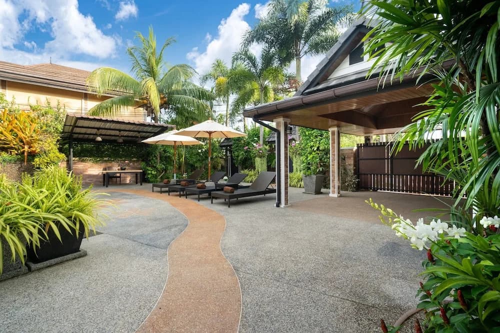 Bright Luxury Villa W Garden Pool & Sauna - photo 11