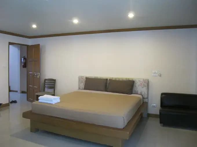 Rouge Service Apartment - photo 2