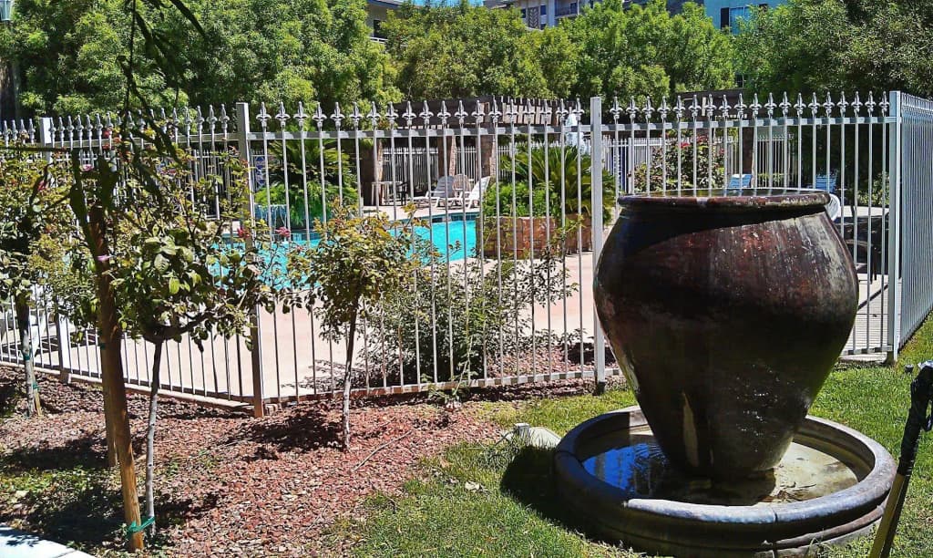 Manor Suites - photo 8
