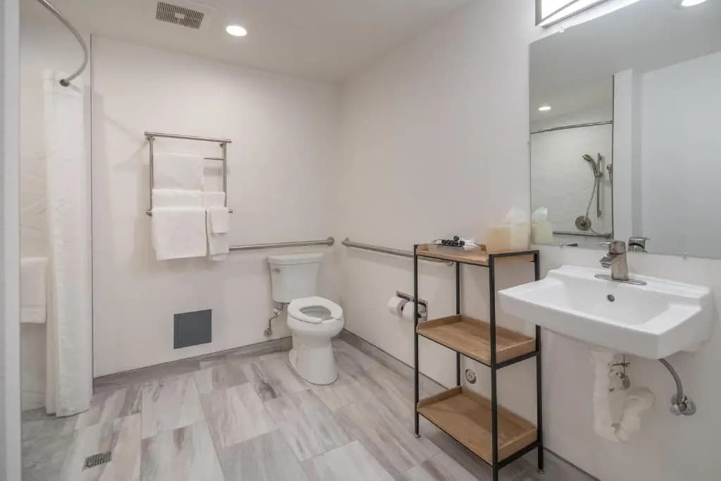 SOMA Park Inn – Civic Center - photo 11