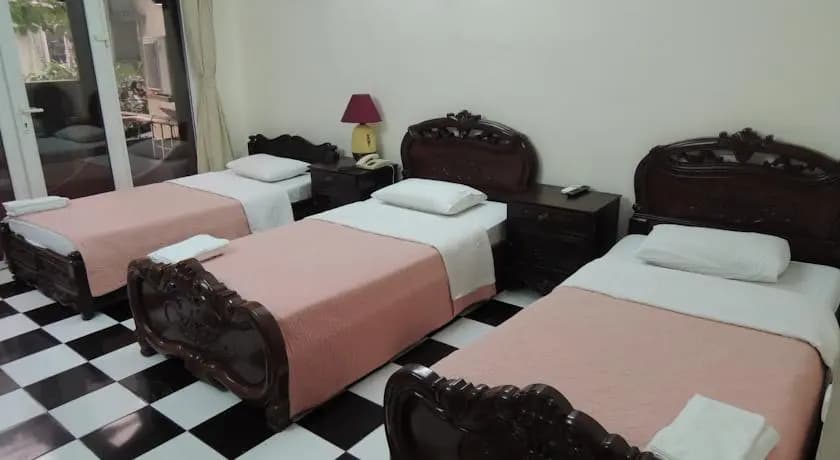Victory Hotel - photo 4