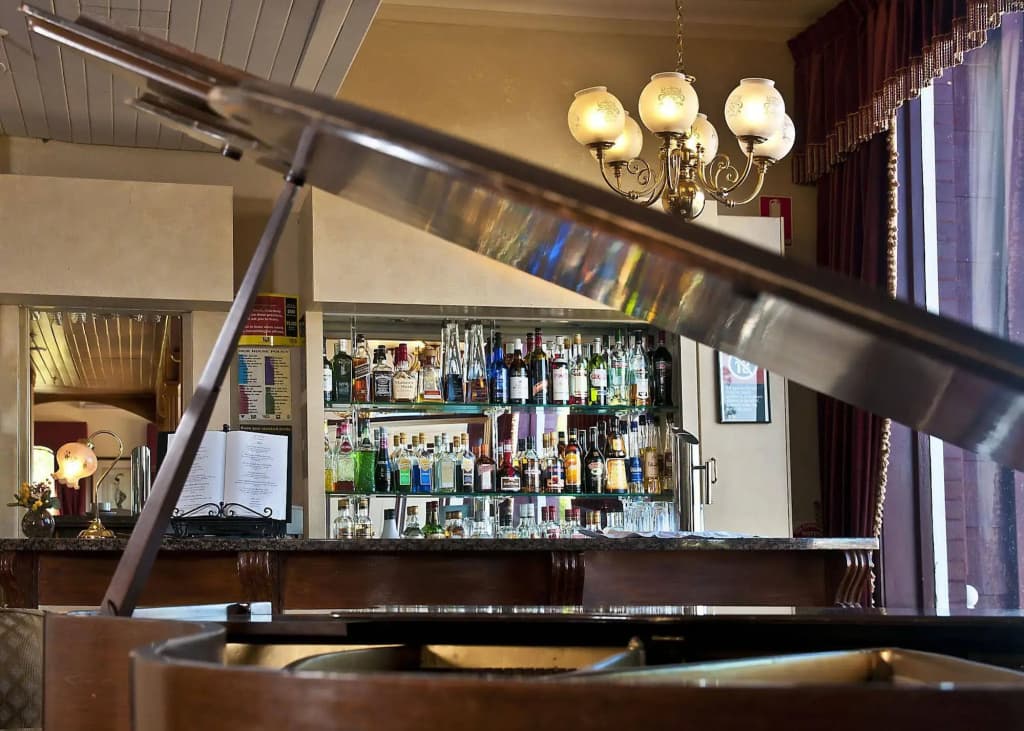 Mountain Heritage Hotel - photo 2