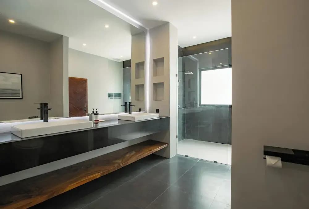 Villa MJ Modern 4BR with Pool & Rooftop - photo 28