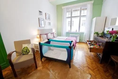 Green Door Family Apartment - photo 3