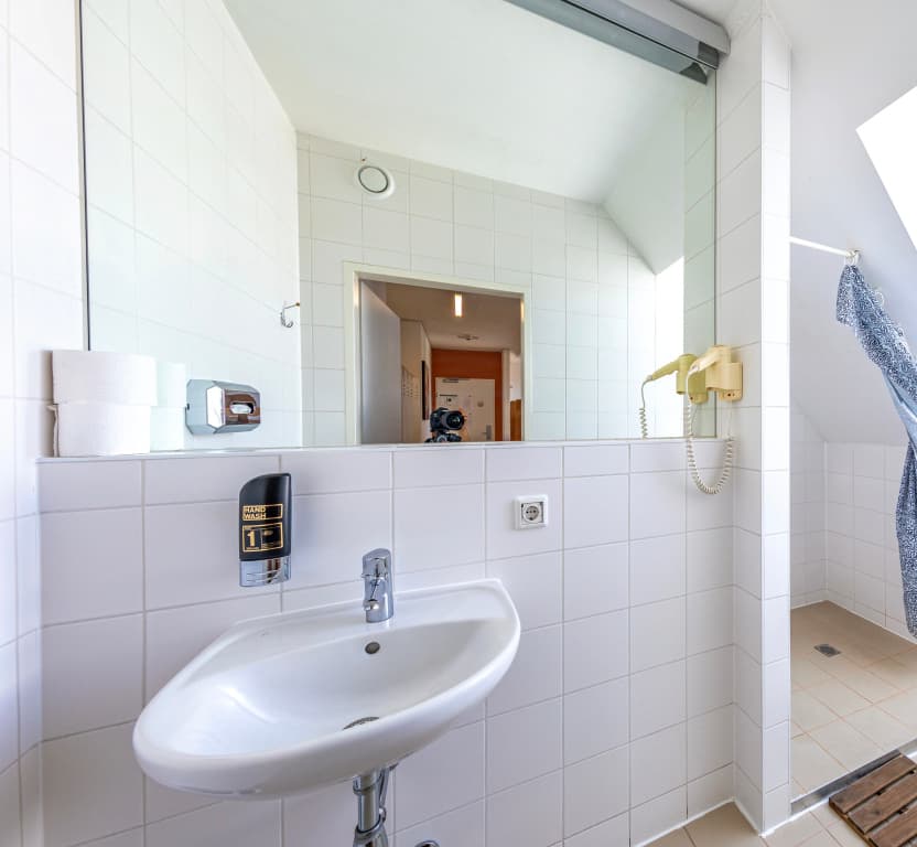 A&T Hotel & Hostel - photo 32