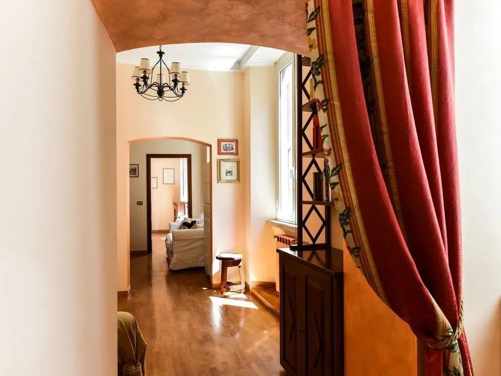 Via Veneto Charming Apartment - photo 5