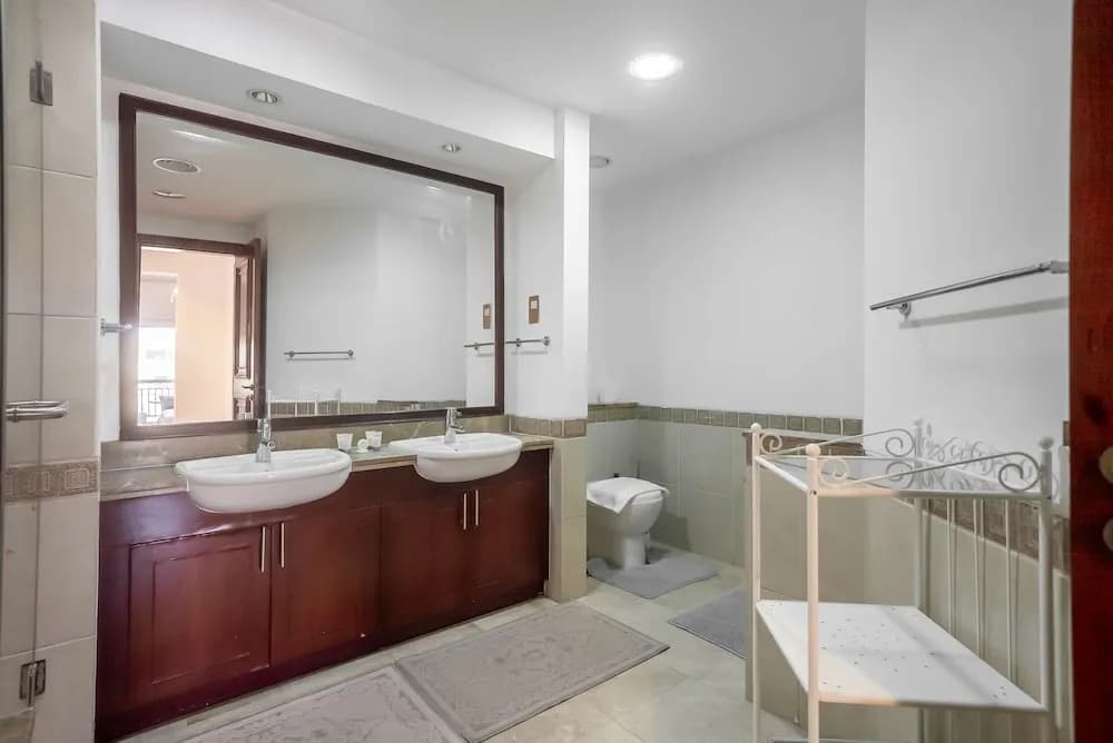 Stylish Urban 1BR Gem in Fairmont-90AB2 - photo 26
