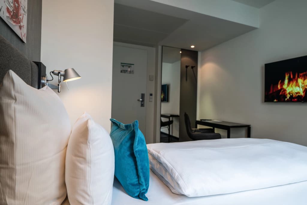 Motel One Berlin-Mitte - photo 34