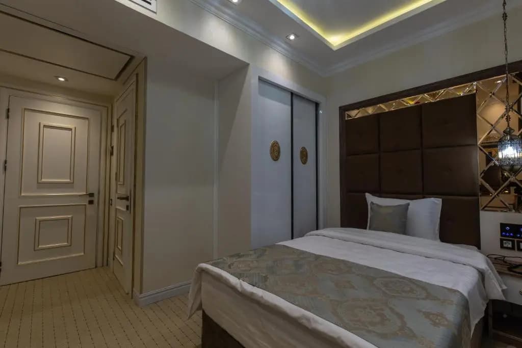 Aqua Liberty Hotel - photo 4
