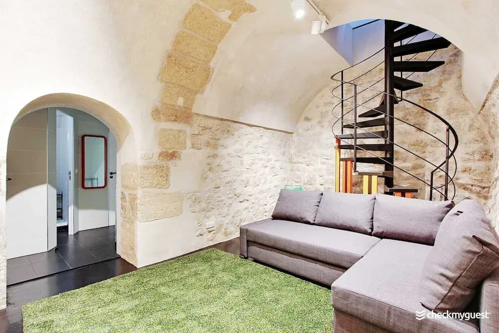 Authentic Apartment - 2br/6p - Le Marais - photo 6
