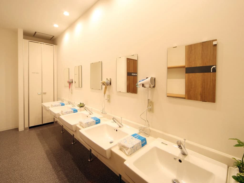 bnb+ Tsuruhashi - Hostel - photo 10