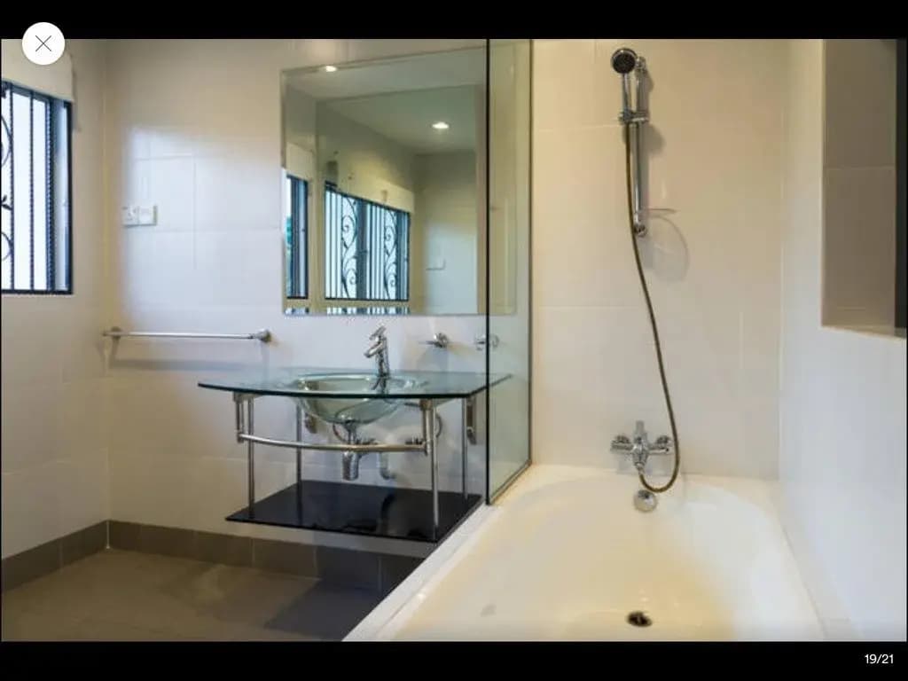 The U Thant - photo 8