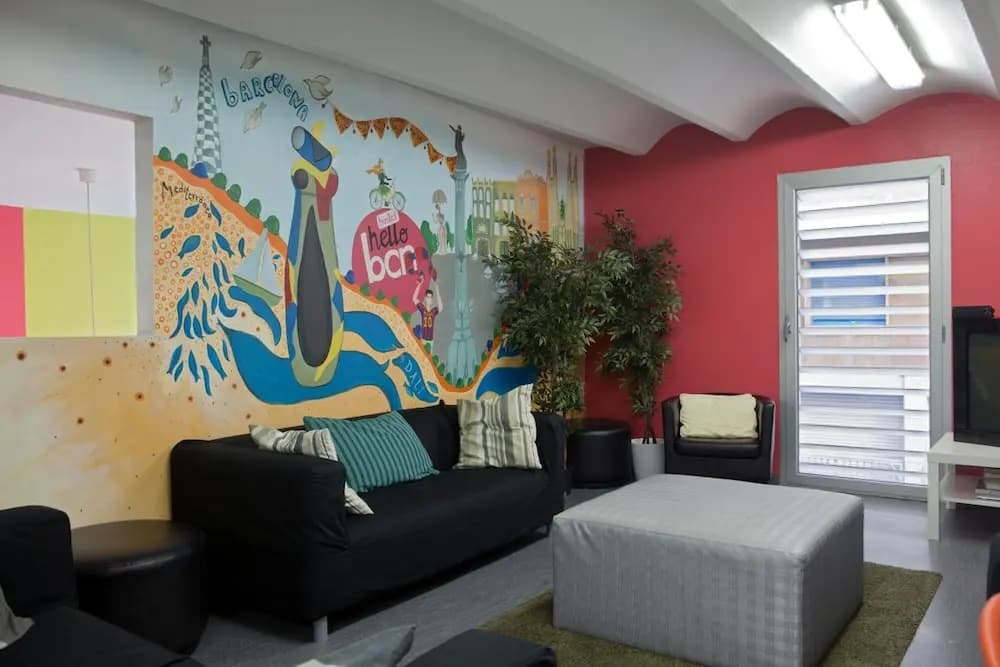 HelloBCN Hostel - photo 14