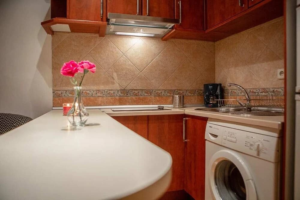 Lovely 2 Bed Apt next to Retiro - photo 12